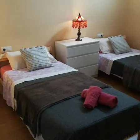 Villa Gran Casa, 600m2, Jardin Con Piscina Y Barbacoa Collbato